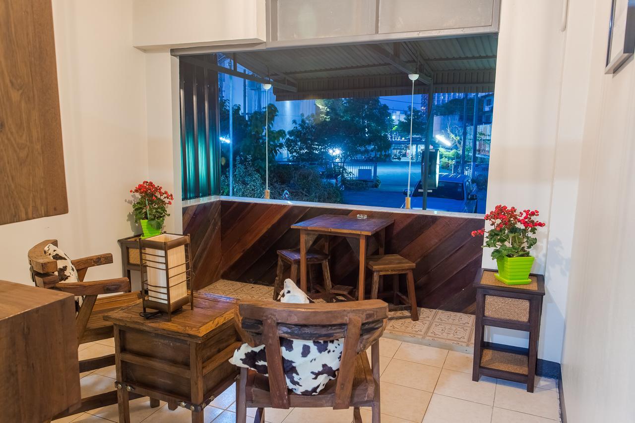 Soft Dormtel Night Bazaar Hostel เชียงใหม่ ภายนอก รูปภาพ