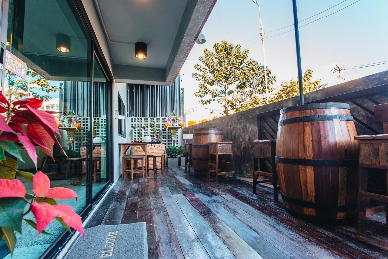 Soft Dormtel Night Bazaar Hostel เชียงใหม่ ภายนอก รูปภาพ