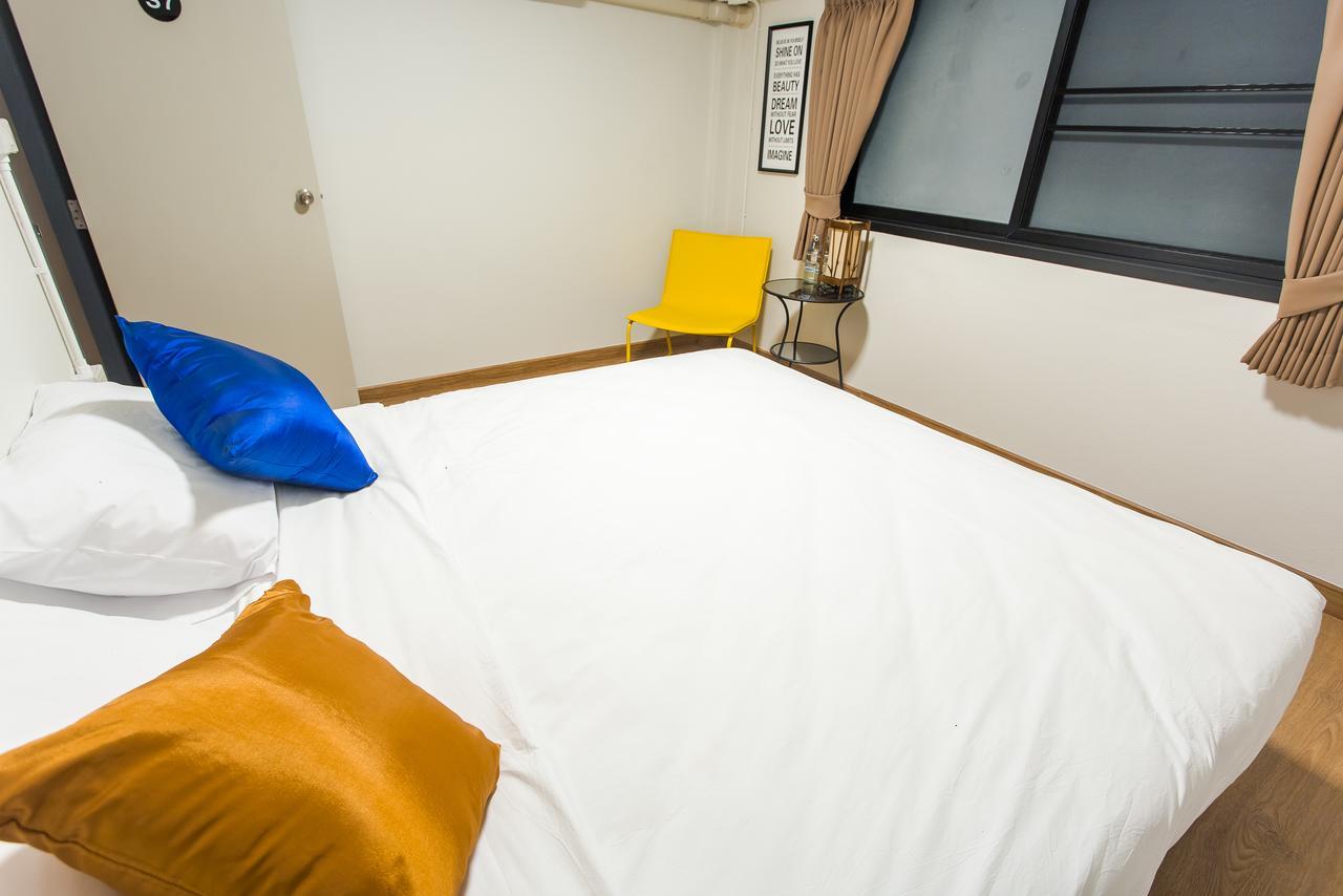 Soft Dormtel Night Bazaar Hostel เชียงใหม่ ภายนอก รูปภาพ