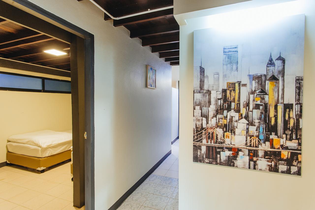 Soft Dormtel Night Bazaar Hostel เชียงใหม่ ภายนอก รูปภาพ