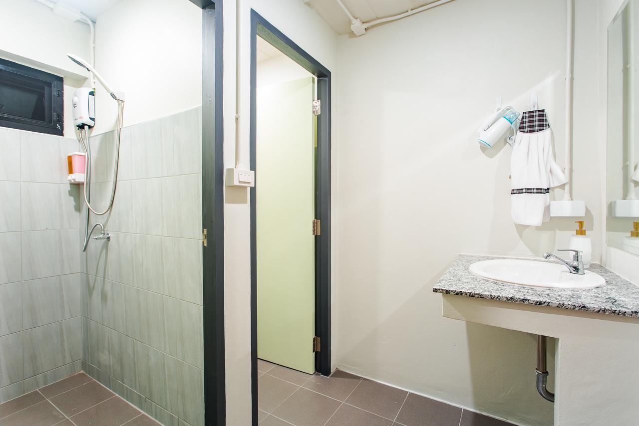 Soft Dormtel Night Bazaar Hostel เชียงใหม่ ภายนอก รูปภาพ